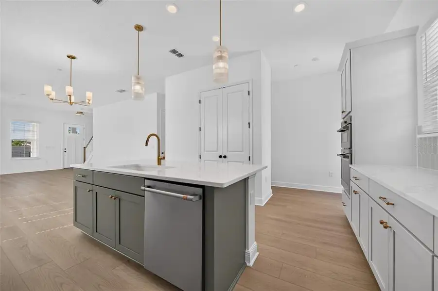 Furnished interior view inside a new home in Lake Cawood Cove, Windermere (Image 3).