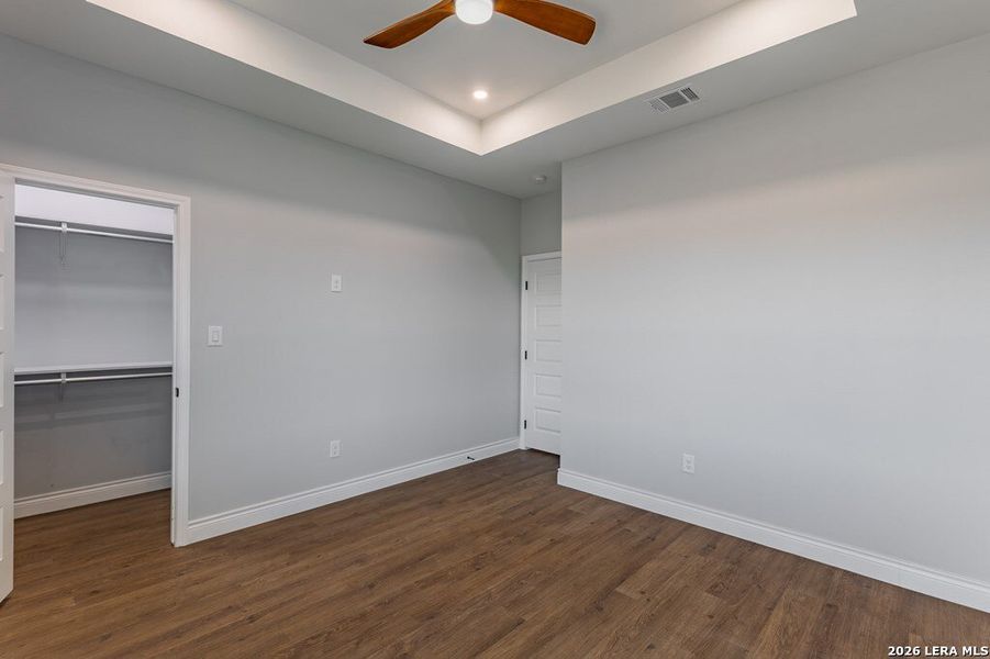 Spacious, unfurnished interior of a new home in , Harlingen (Image 50).
