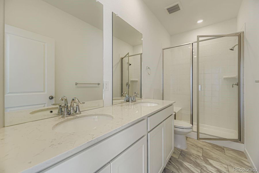 Furnished interior view inside a new home in Vermilion Creek, Centennial (Image 4). Furnished interior view inside a new home in Vermilion Creek, Centennial (Image 4).