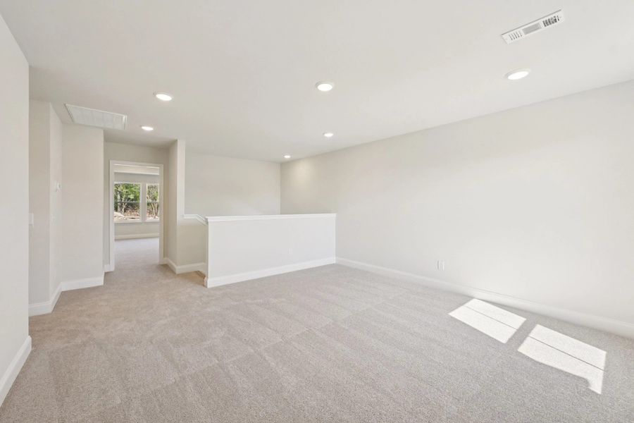 Spacious, unfurnished interior of a new home in Willow Landing, Mount Juliet (Image 23).