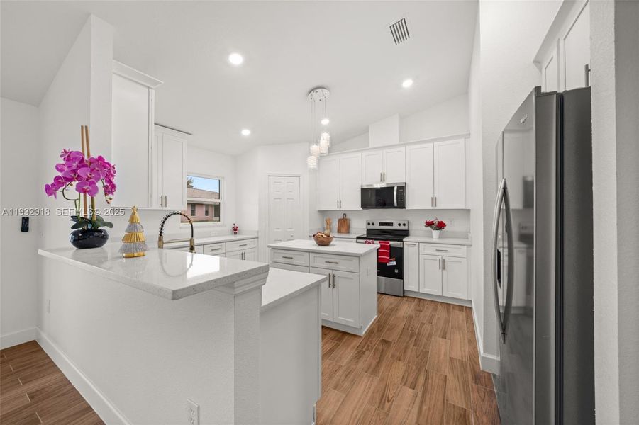 Furnished interior view inside a new home in , Sebring (Image 7).