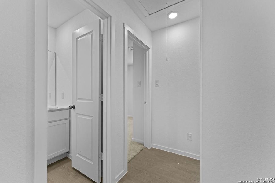 Spacious, unfurnished interior of a new home in Torian Village: Belmar Collection, San Antonio (Image 11).