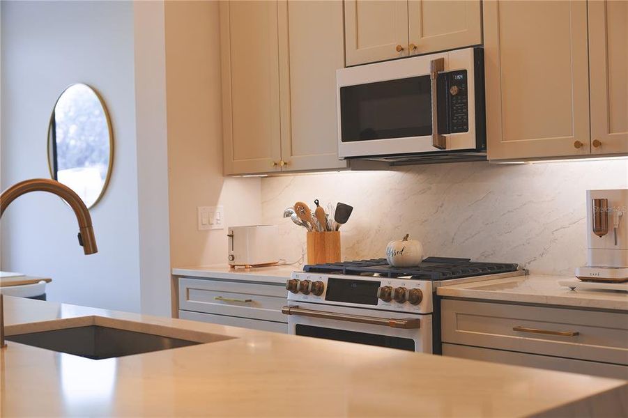Close-up of interior finishes inside a home in , St. Petersburg (Image 18).