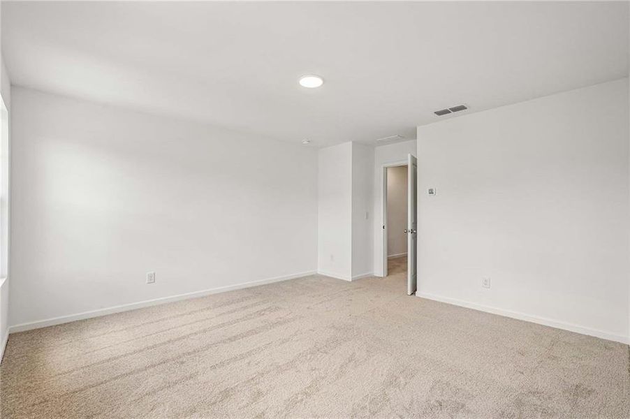 Spacious, unfurnished interior of a new home in Leydenview, Mableton (Image 16). Spacious, unfurnished interior of a new home in Leydenview, Mableton (Image 16).