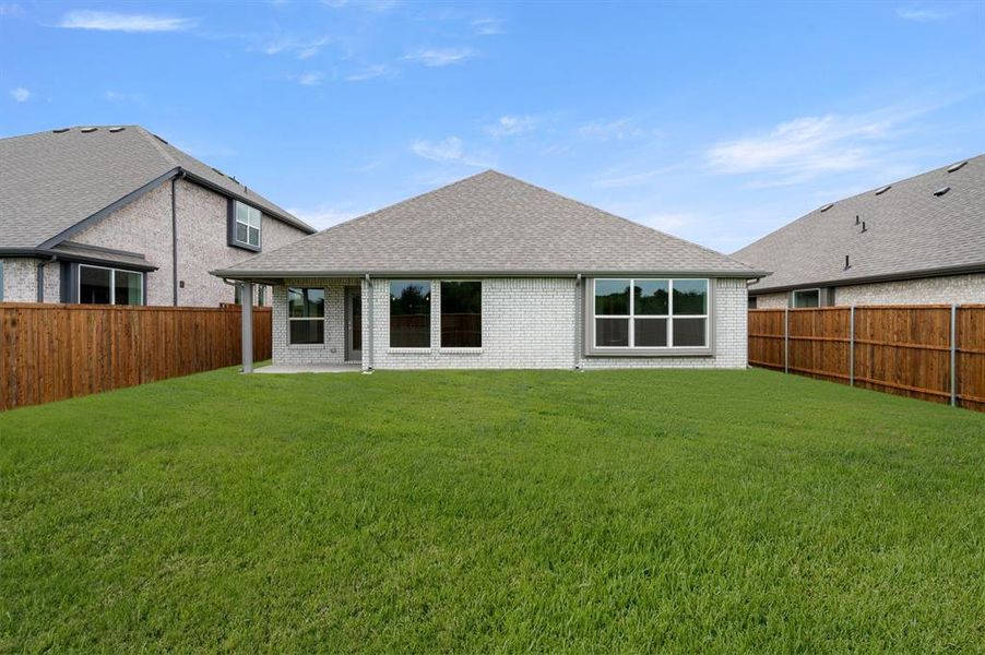 DFW-Meadow Park-Concept 1790-7417 Lavender Lane-Back Elevation- -Risewell Homes-2