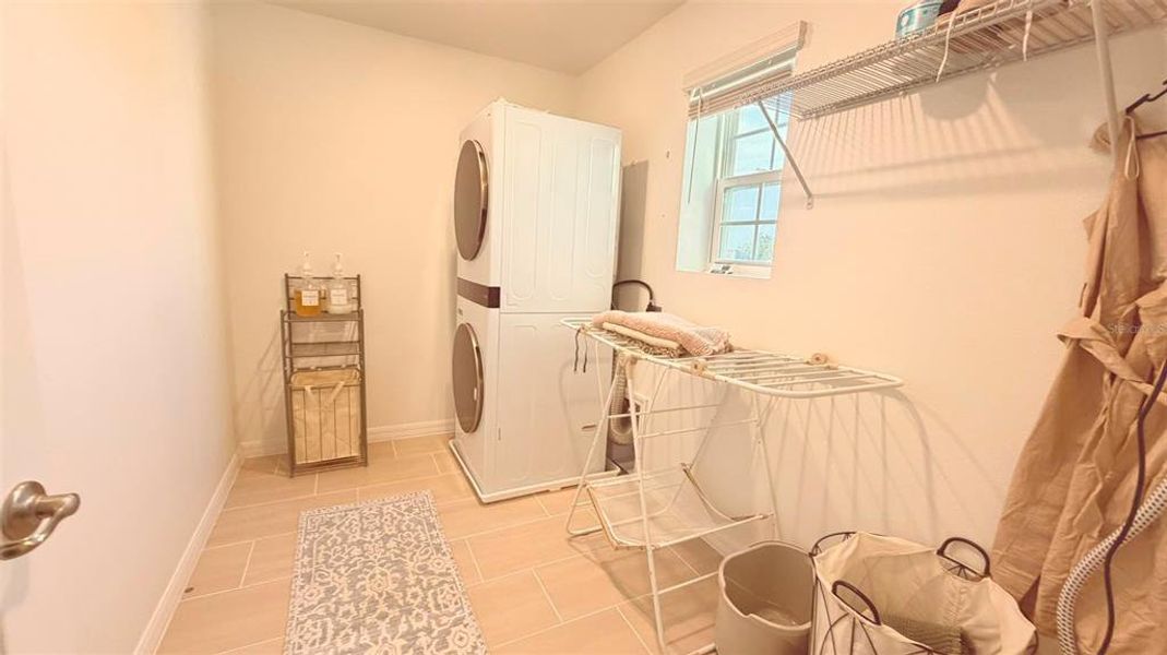 Furnished interior view inside a new home in , Kissimmee (Image 28).