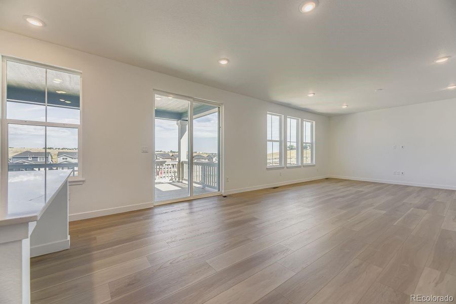 Spacious, unfurnished interior of a new home in Ken-Caryl Ranch: The Monarch Collection, Littleton (Image 14).