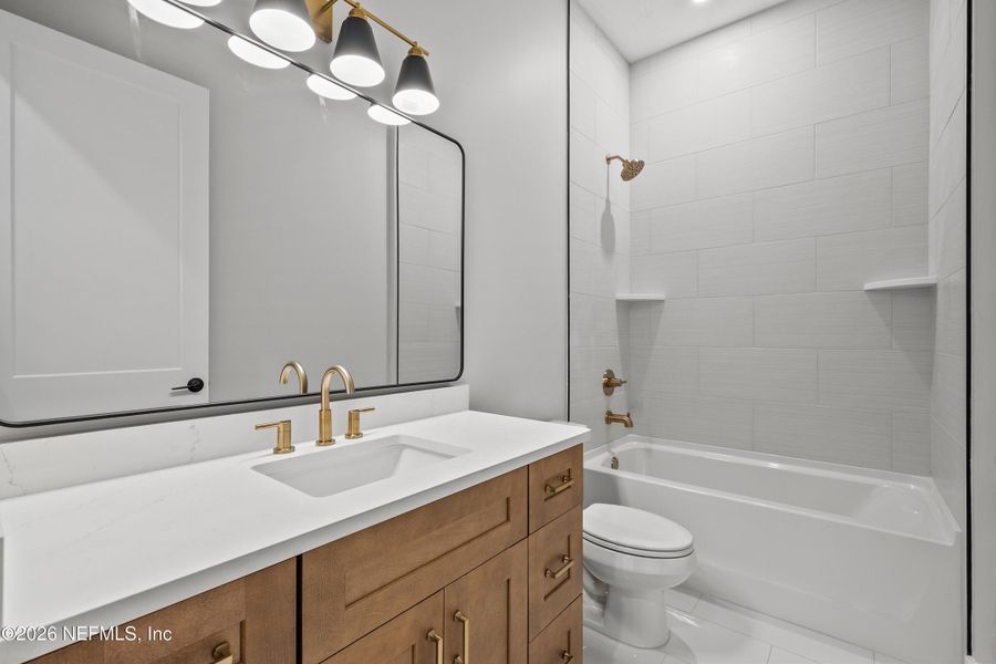 Furnished interior view inside a new home in , Palatka (Image 7).