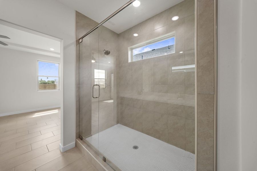 Furnished interior view inside a new home in Paloma Ranch, Harlingen (Image 9).