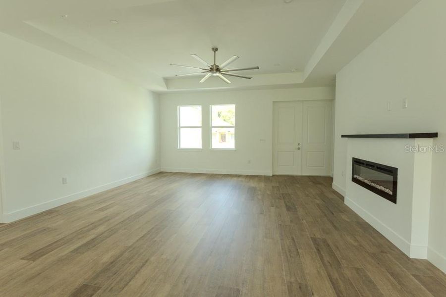 Spacious, unfurnished interior of a new home in , North Port (Image 14).