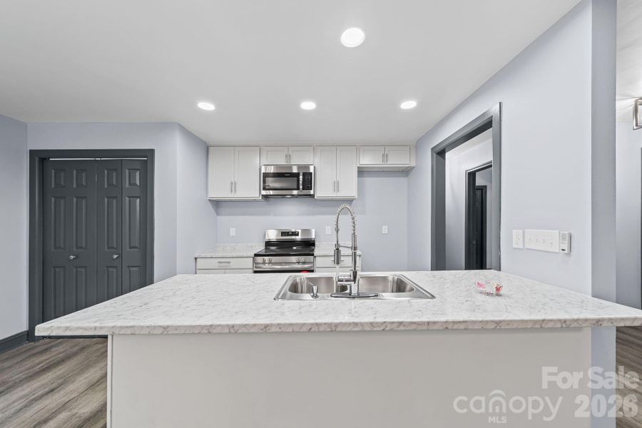 Furnished interior view inside a new home in , Orangeburg (Image 11).