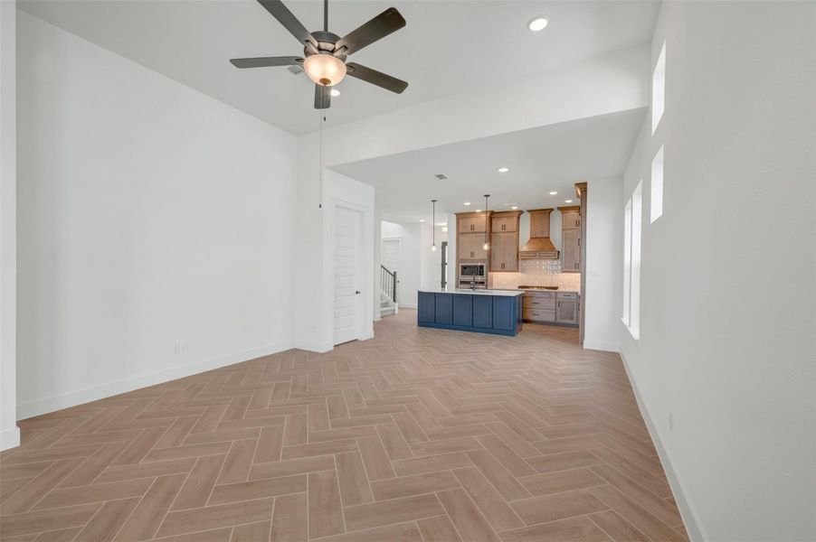 Spacious, unfurnished interior of a new home in Elyson - Grove Row Collection, Katy (Image 20).
