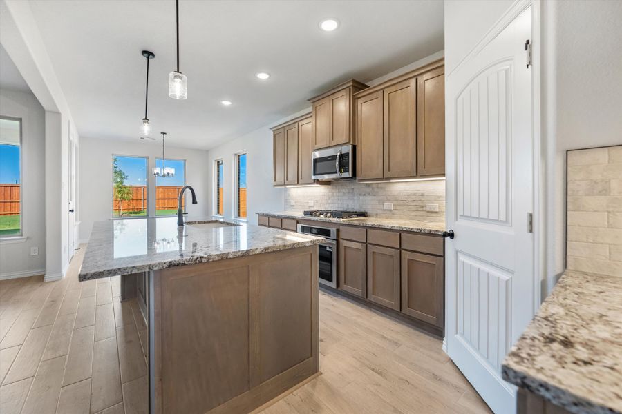 Furnished interior view inside a new home in Morningstar, Aledo (Image 9).