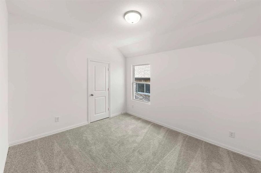Spacious, unfurnished interior of a new home in Devonshire 40s, Forney (Image 27).