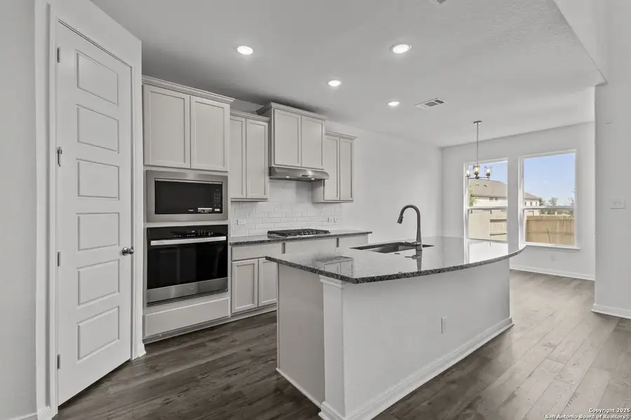 Furnished interior view inside a new home in Stillwater Ranch, San Antonio (Image 9). Furnished interior view inside a new home in Stillwater Ranch, San Antonio (Image 9).