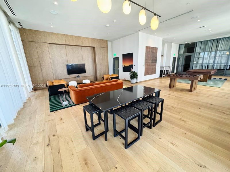 Community amenities in , Miami (Image 19). Community amenities in , Miami (Image 19).