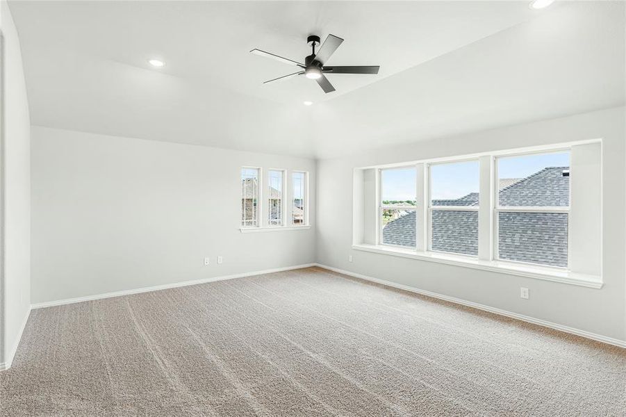 Spacious, unfurnished interior of a new home in Sable Creek, Sanger (Image 32). Spacious, unfurnished interior of a new home in Sable Creek, Sanger (Image 32).
