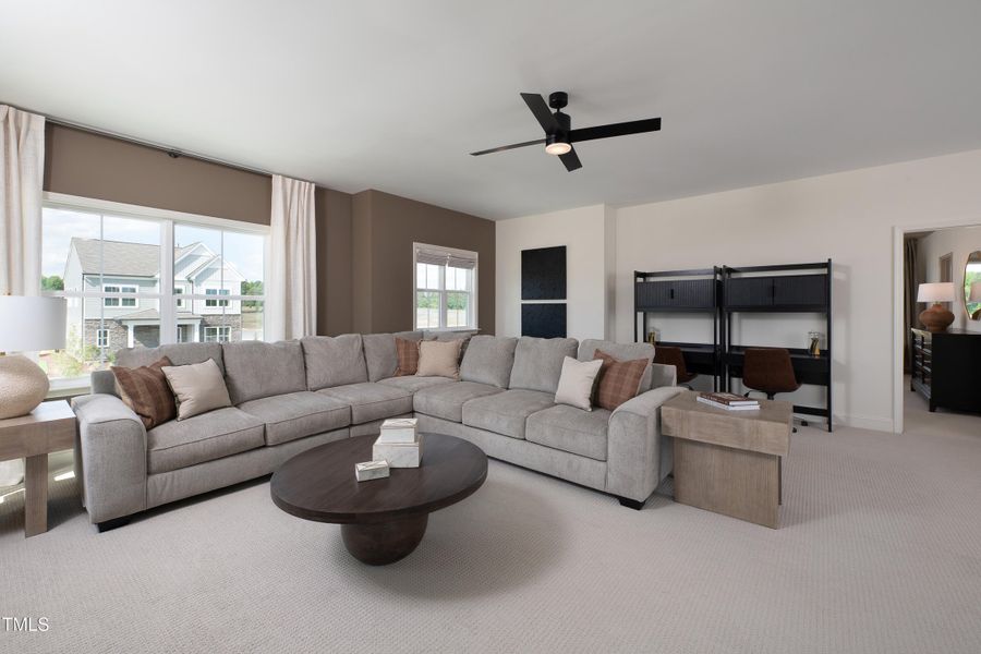 RAL_PNT_Caroline_LOFT RAL_PNT_Caroline_LOFT