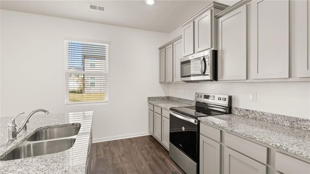 Furnished interior view inside a new home in Poplar Preserve, Newnan (Image 14).