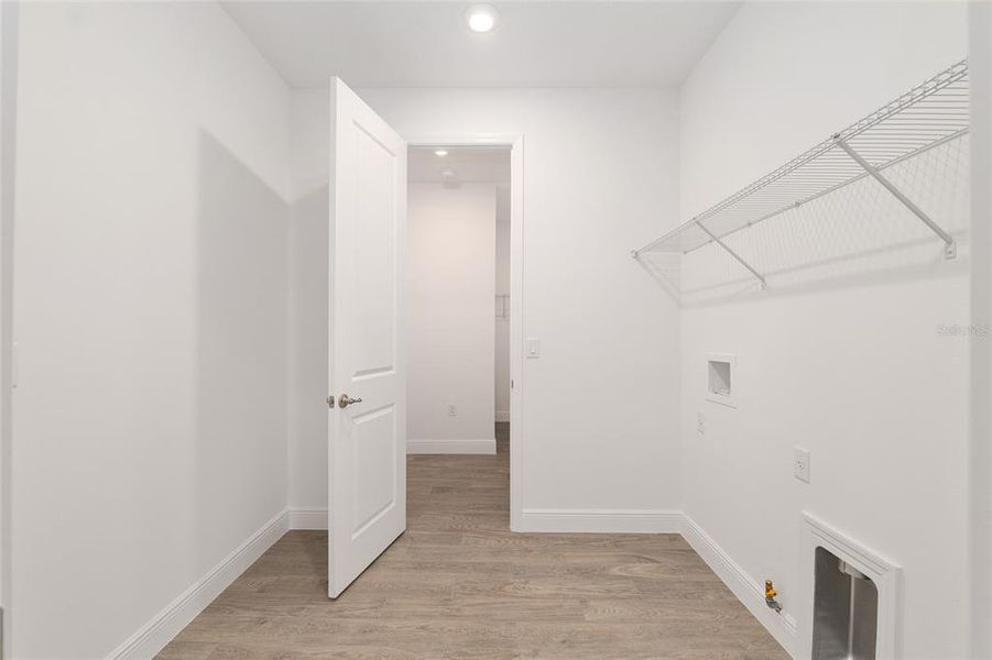 Spacious, unfurnished interior of a new home in , Ocala (Image 45).