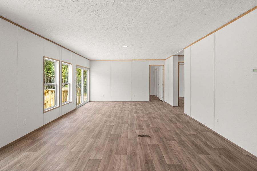 Spacious, unfurnished interior of a new home in , St. George (Image 11).