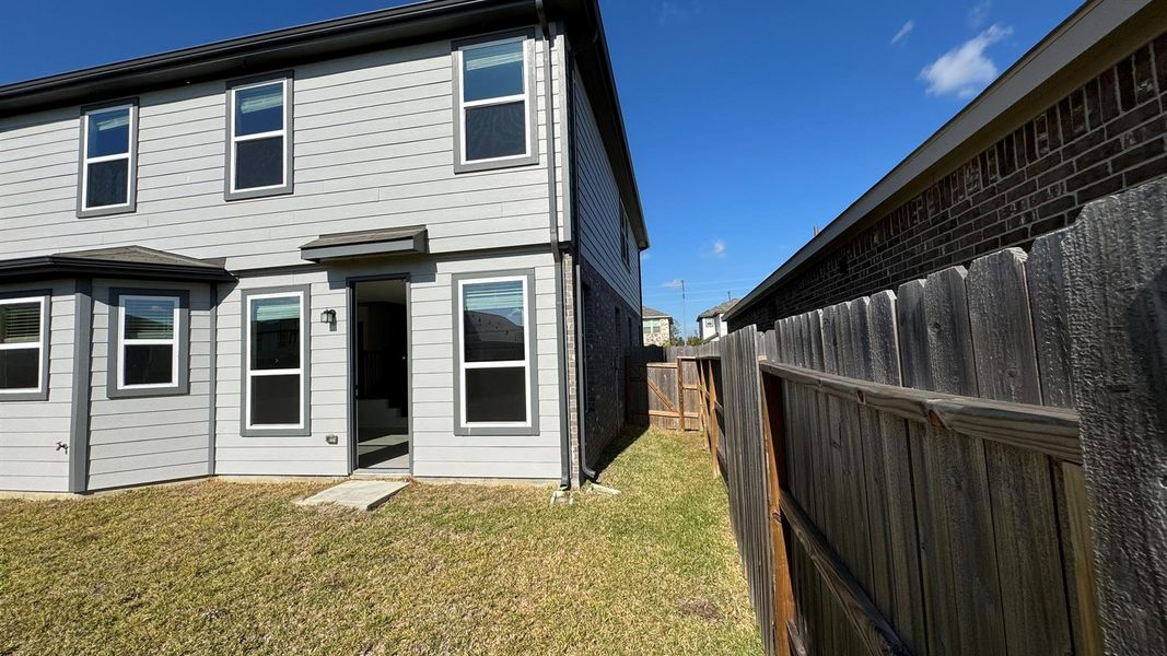 Exterior details and patio area of a home in , Houston (Image 13).