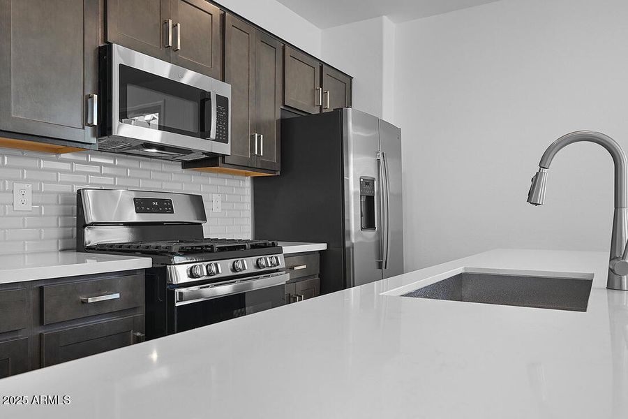 hj-az-phoenix-parkside-villas-cc-rm1-lot