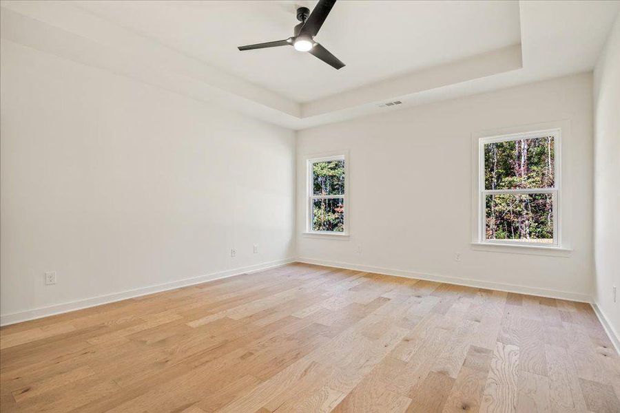 Spacious, unfurnished interior of a new home in , Gainesville (Image 31).