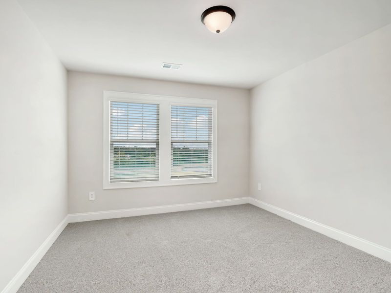 The Leighton floorplan with the Modern Glam Linen interior package.