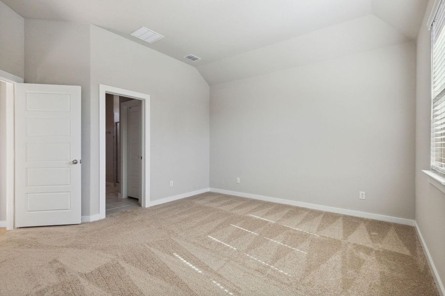 Spacious, unfurnished interior of a new home in Trinity Ranch, Elgin (Image 25). Spacious, unfurnished interior of a new home in Trinity Ranch, Elgin (Image 25).