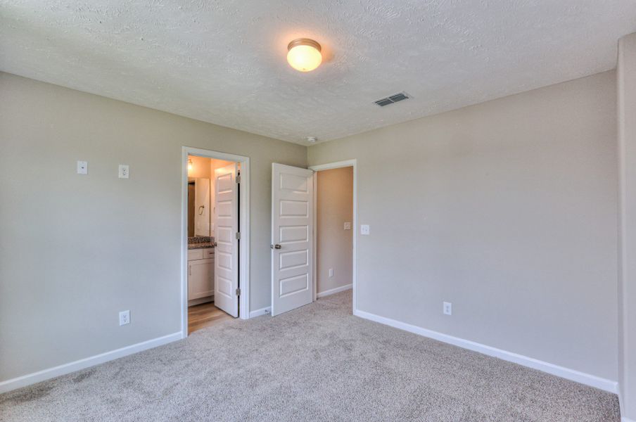Spacious, unfurnished interior of a new home in Legacy Preserve, Tullahoma (Image 34). Spacious, unfurnished interior of a new home in Legacy Preserve, Tullahoma (Image 34).