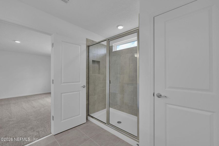 Spacious, unfurnished interior of a new home in Hyland Trail, Green Cove Springs (Image 16). Spacious, unfurnished interior of a new home in Hyland Trail, Green Cove Springs (Image 16).