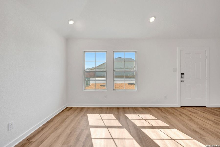 Spacious, unfurnished interior of a new home in Winding Brook, San Antonio (Image 32). Spacious, unfurnished interior of a new home in Winding Brook, San Antonio (Image 32).