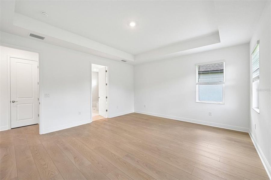 Spacious, unfurnished interior of a new home in Creeks Edge at Twin Rivers, Parrish (Image 32).