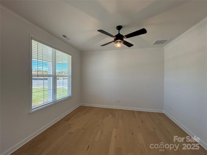 Spacious, unfurnished interior of a new home in Brighton Park, Mount Pleasant (Image 21).