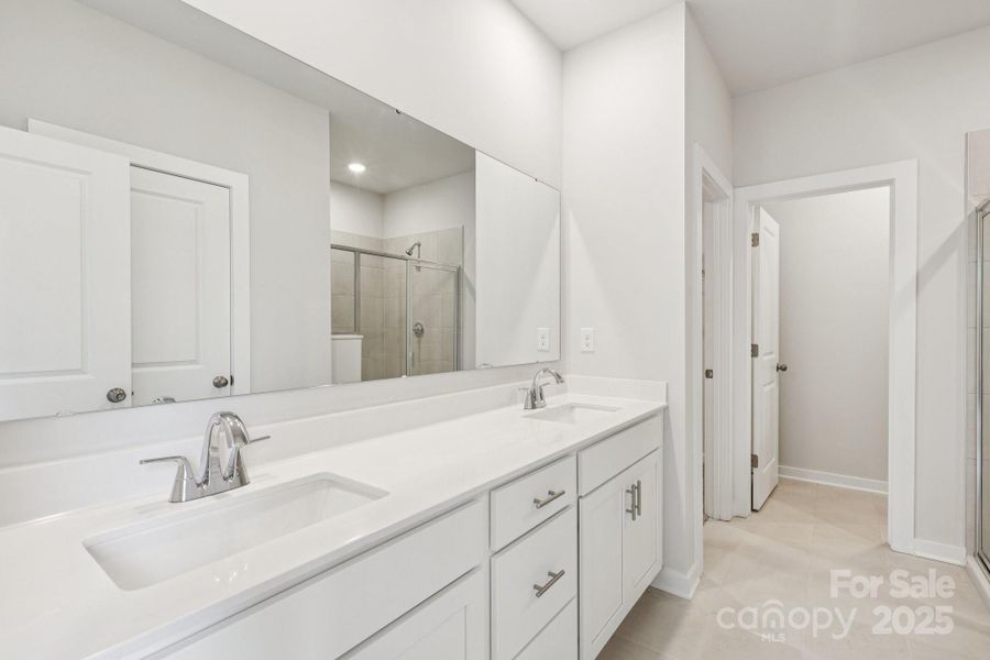 Furnished interior view inside a new home in Cannon Manor, Kannapolis (Image 6).