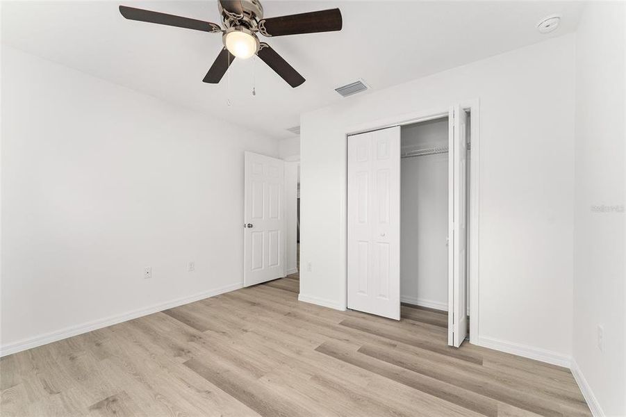 Spacious, unfurnished interior of a new home in , Ocklawaha (Image 19).