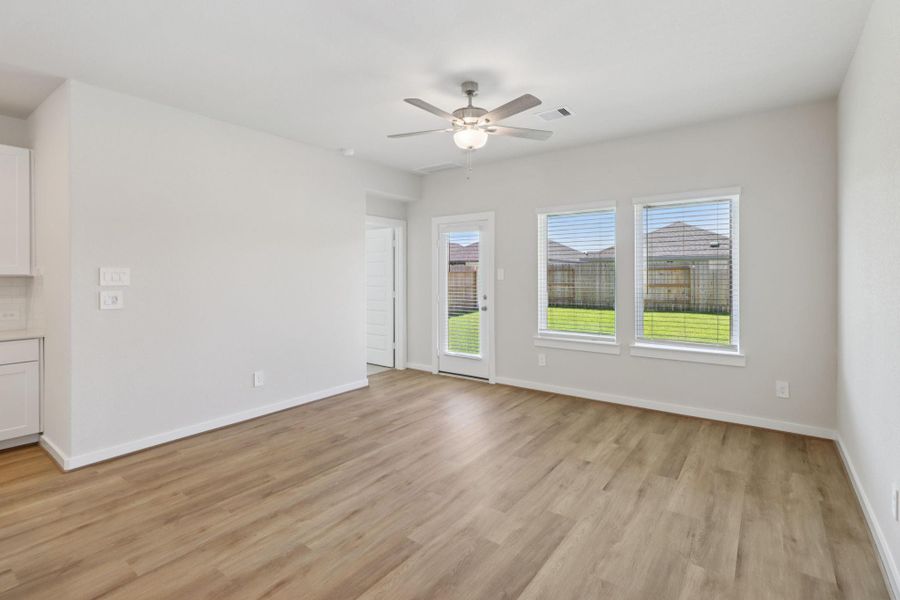 Spacious, unfurnished interior of a new home in Landing Meadows - Traditional Series, New Caney (Image 15).