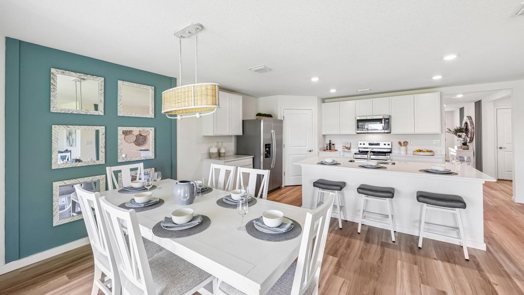 Furnished interior view inside a new home in Citrus County Spot Lots, Dunnellon (Image 10).