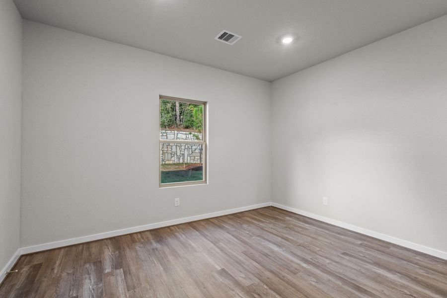 Spacious, unfurnished interior of a new home in Westridge Cove, Conroe (Image 19). Spacious, unfurnished interior of a new home in Westridge Cove, Conroe (Image 19).