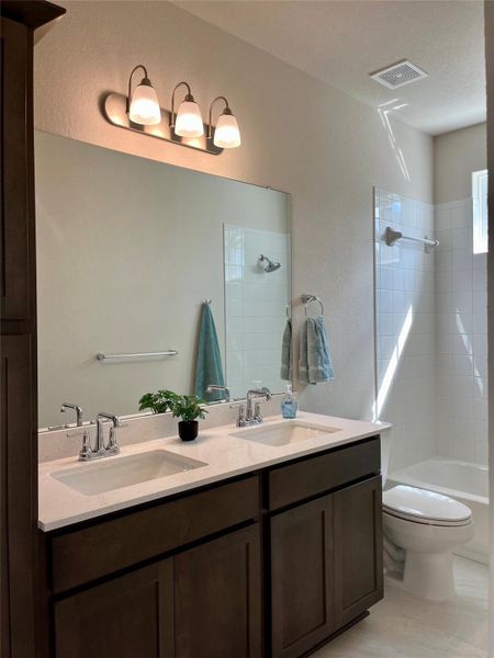 Furnished interior view inside a new home in Anthem Cottages, Kyle (Image 7). Furnished interior view inside a new home in Anthem Cottages, Kyle (Image 7).