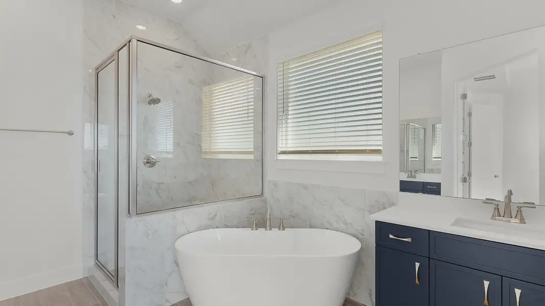 Furnished interior view inside a new home in Highland Village, Georgetown (Image 7).