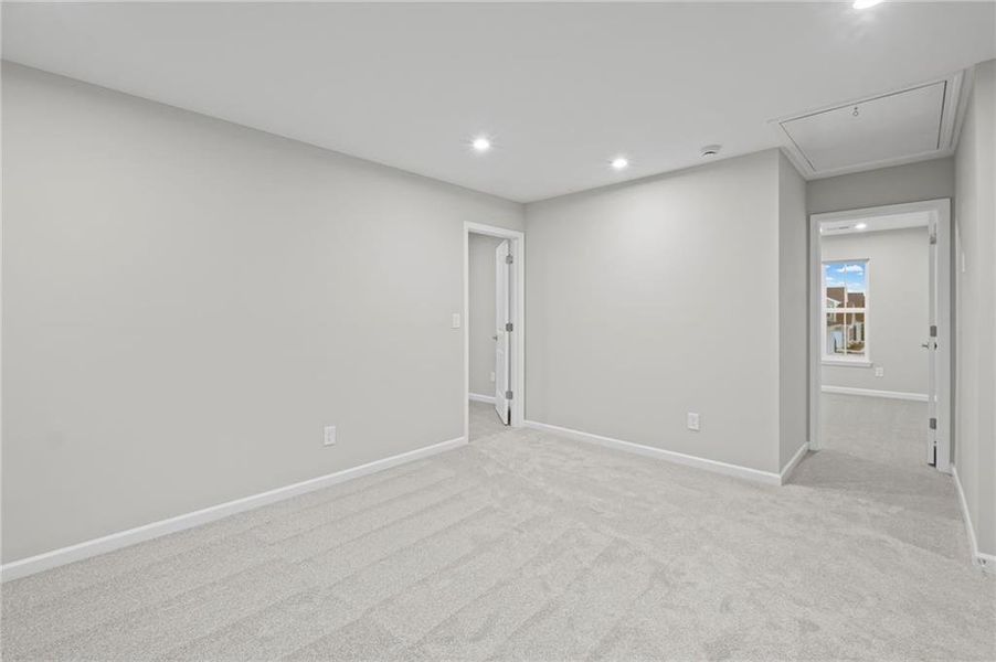 Spacious, unfurnished interior of a new home in Pickens Bluff, Hiram (Image 36).