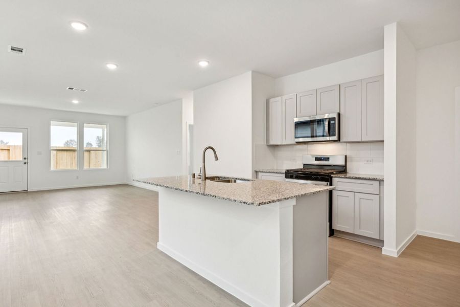 Furnished interior view inside a new home in Montgomery Bend, Montgomery (Image 8).