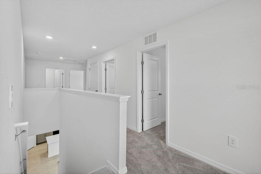 Spacious, unfurnished interior of a new home in Palm Wind, Hudson (Image 17).