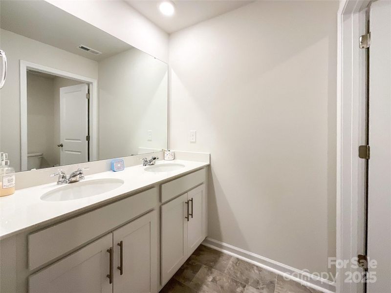 Full Bathroom Upstairs