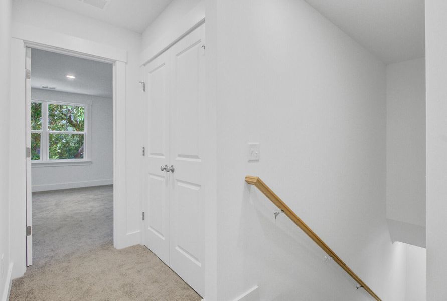 Spacious, unfurnished interior of a new home in , Charleston (Image 11).