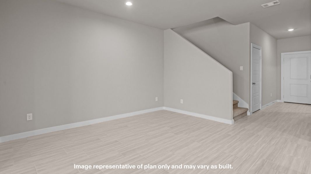 Spacious, unfurnished interior of a new home in Homestead at Parks Bell Ranch, Odessa (Image 10).