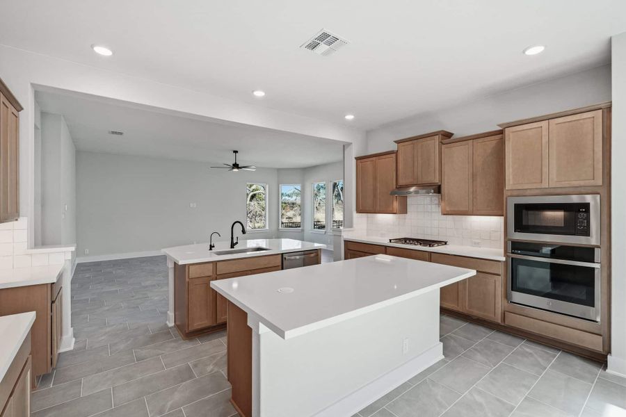 Representative furnished interior of a home built from the Archer 50′ by Chesmar Homes in Esperanza, Boerne (Image 5). Representative furnished interior of a home built from the Archer 50′ by Chesmar Homes in Esperanza, Boerne (Image 5).