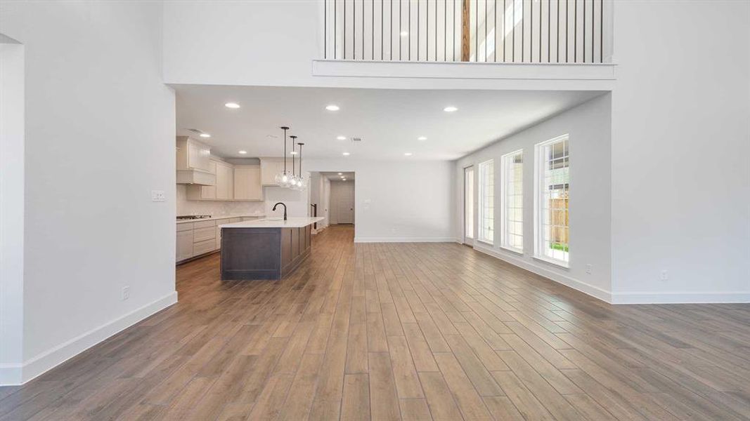 Spacious, unfurnished interior of a new home in The Parks At Wilson Creek 40', Celina (Image 18).